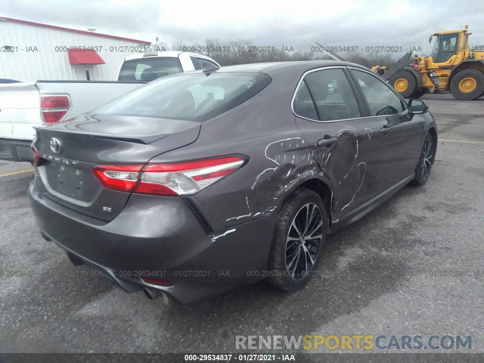 4 Photograph of a damaged car 4T1G11AK2LU340194 TOYOTA CAMRY 2020