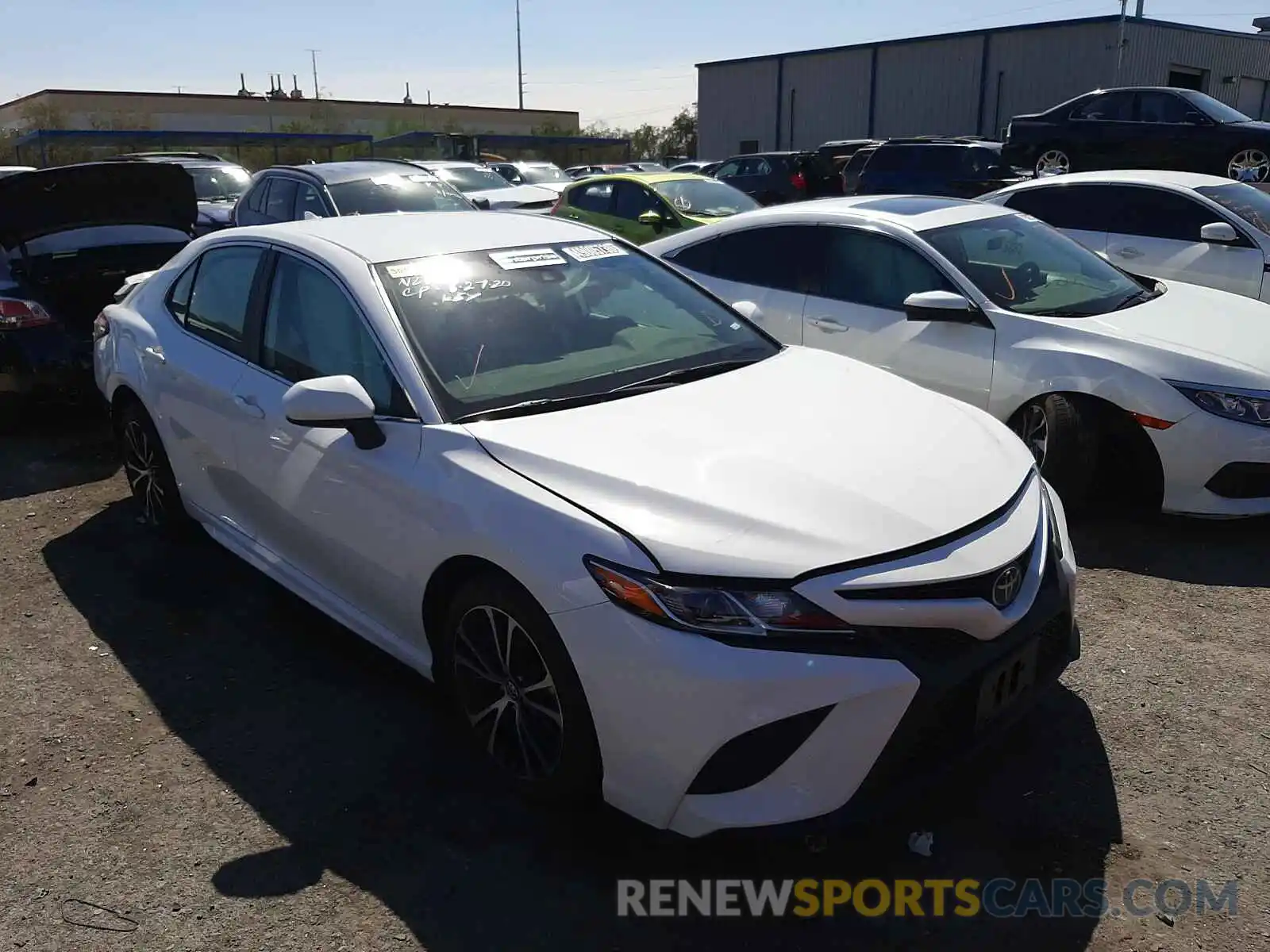 1 Photograph of a damaged car 4T1G11AK2LU344181 TOYOTA CAMRY 2020