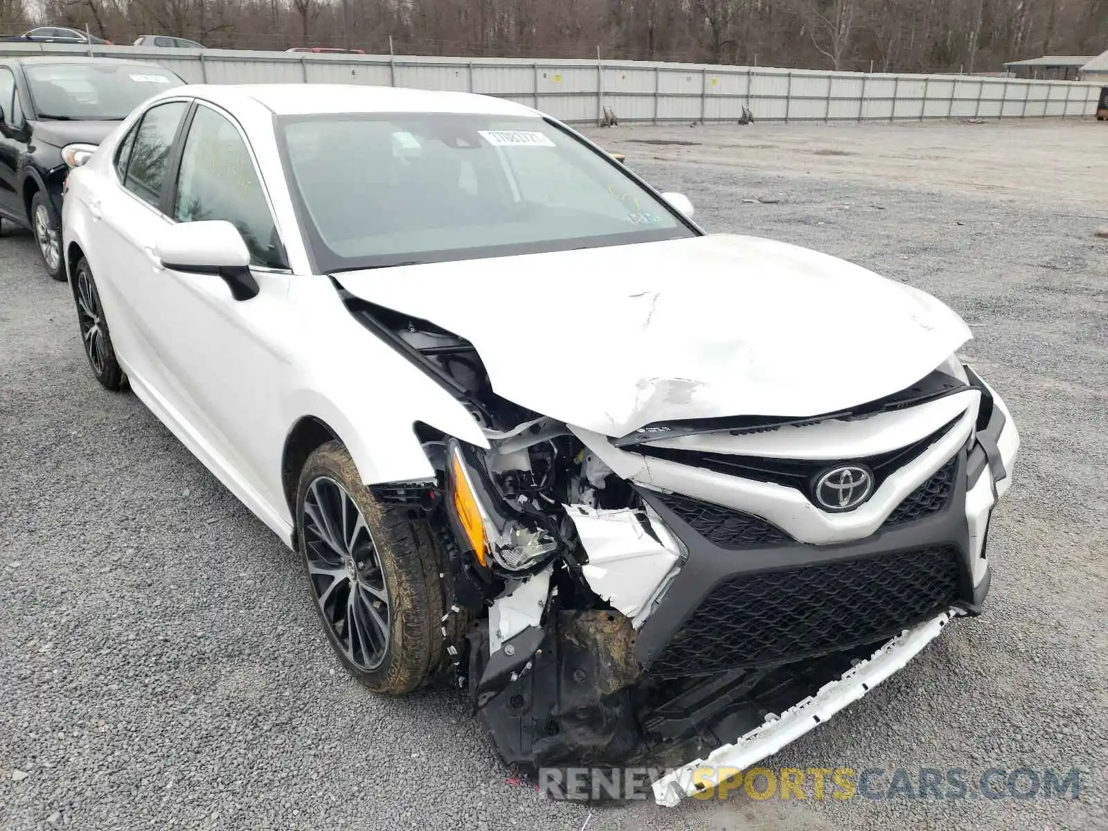 1 Photograph of a damaged car 4T1G11AK2LU346447 TOYOTA CAMRY 2020