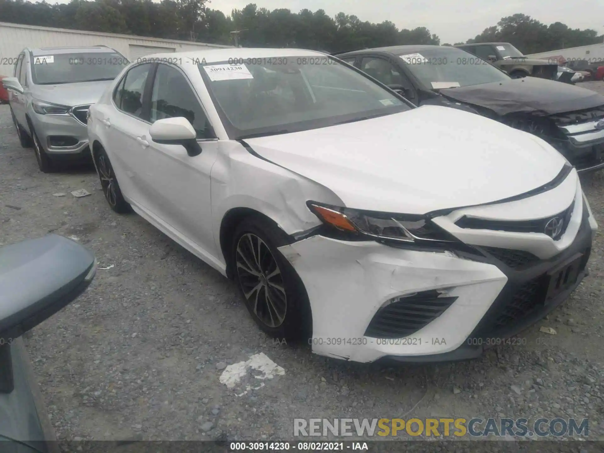 1 Photograph of a damaged car 4T1G11AK2LU347730 TOYOTA CAMRY 2020