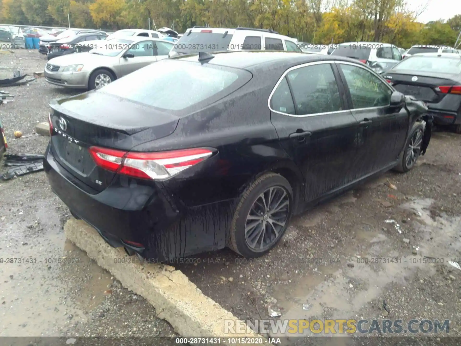 4 Photograph of a damaged car 4T1G11AK2LU348893 TOYOTA CAMRY 2020