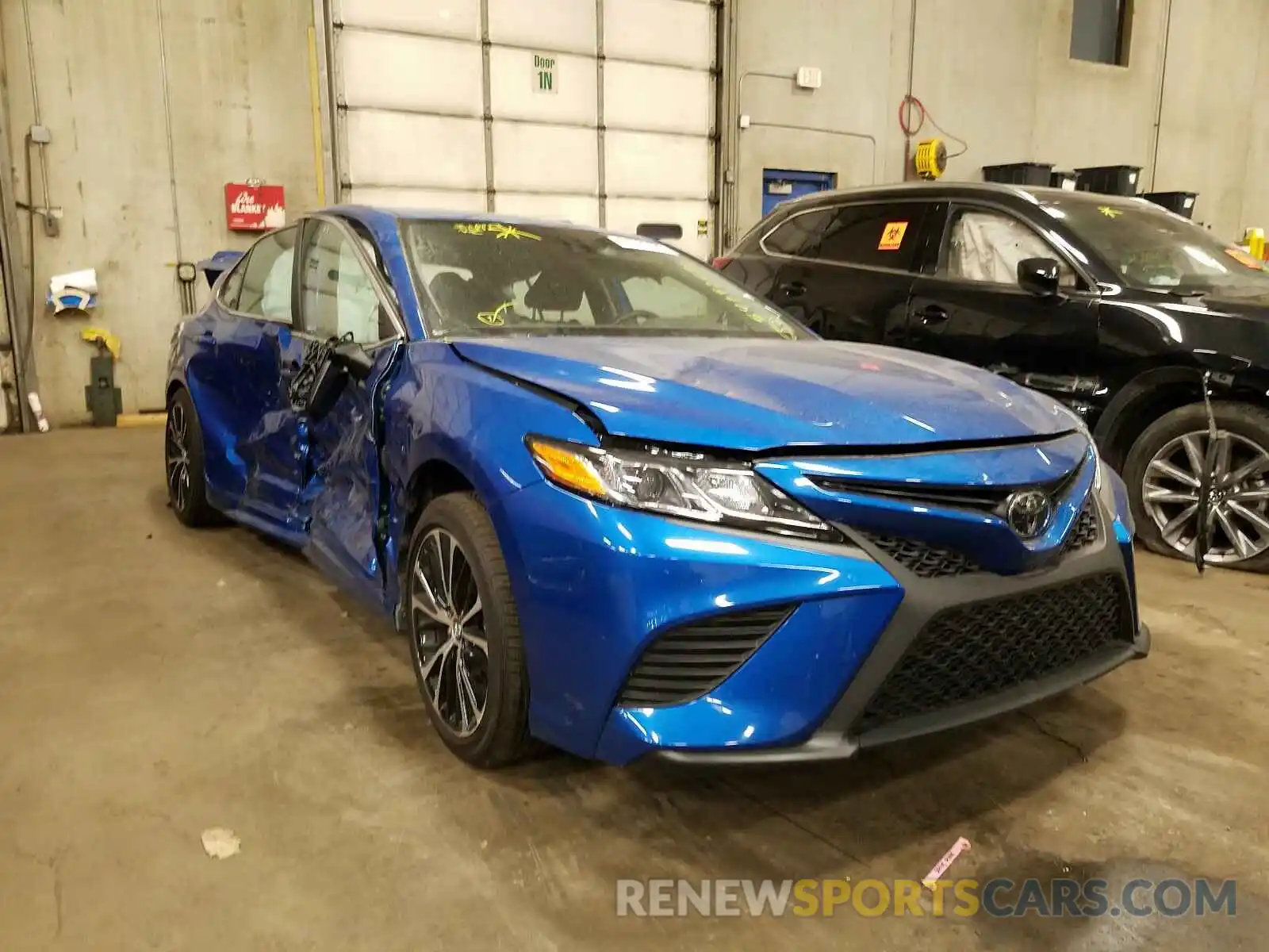 1 Photograph of a damaged car 4T1G11AK2LU349400 TOYOTA CAMRY 2020