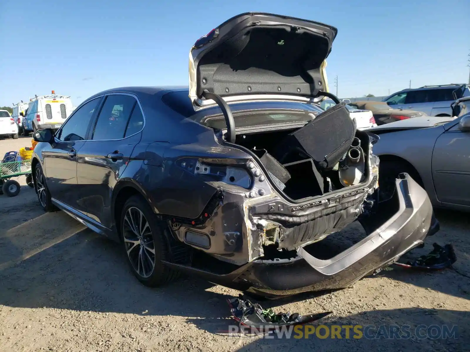 3 Photograph of a damaged car 4T1G11AK2LU349624 TOYOTA CAMRY 2020