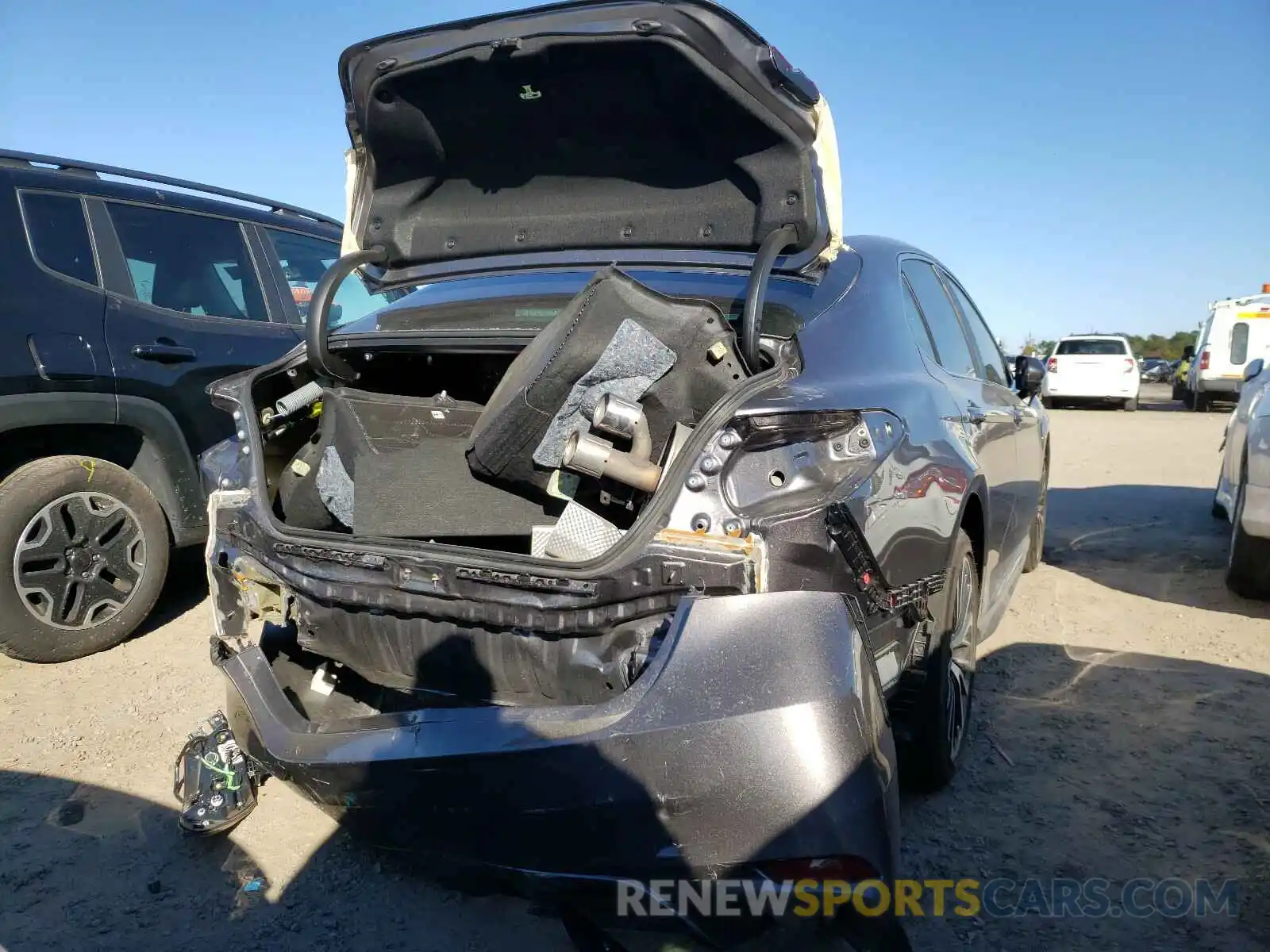 9 Photograph of a damaged car 4T1G11AK2LU349624 TOYOTA CAMRY 2020