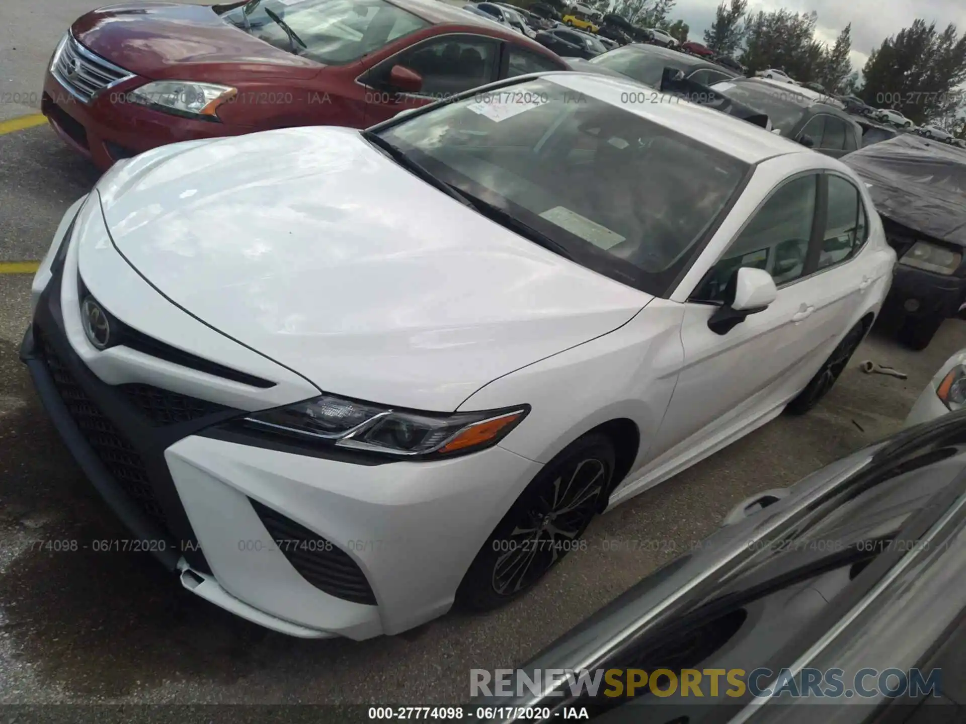 2 Photograph of a damaged car 4T1G11AK2LU350224 TOYOTA CAMRY 2020