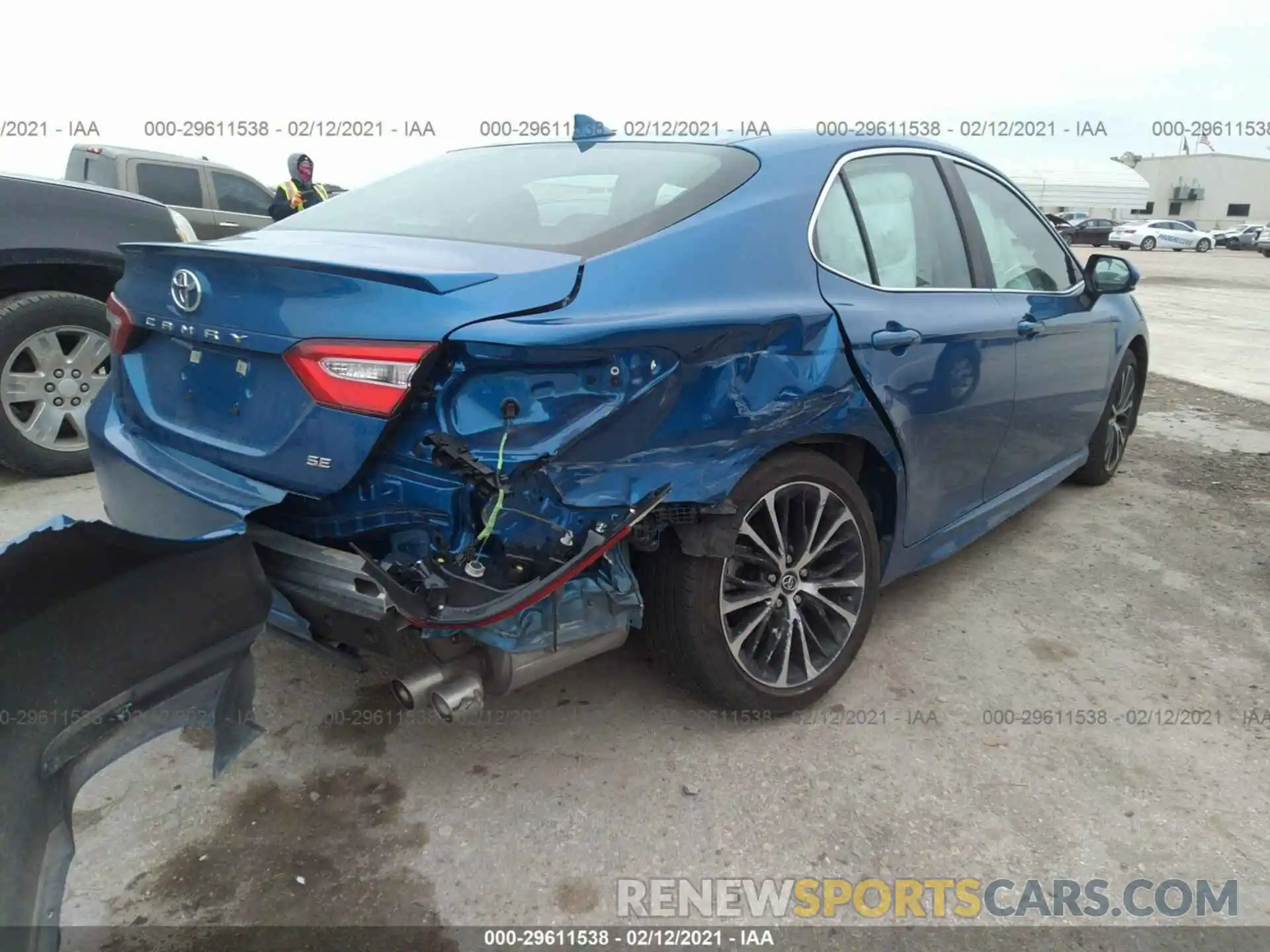 4 Photograph of a damaged car 4T1G11AK2LU350417 TOYOTA CAMRY 2020