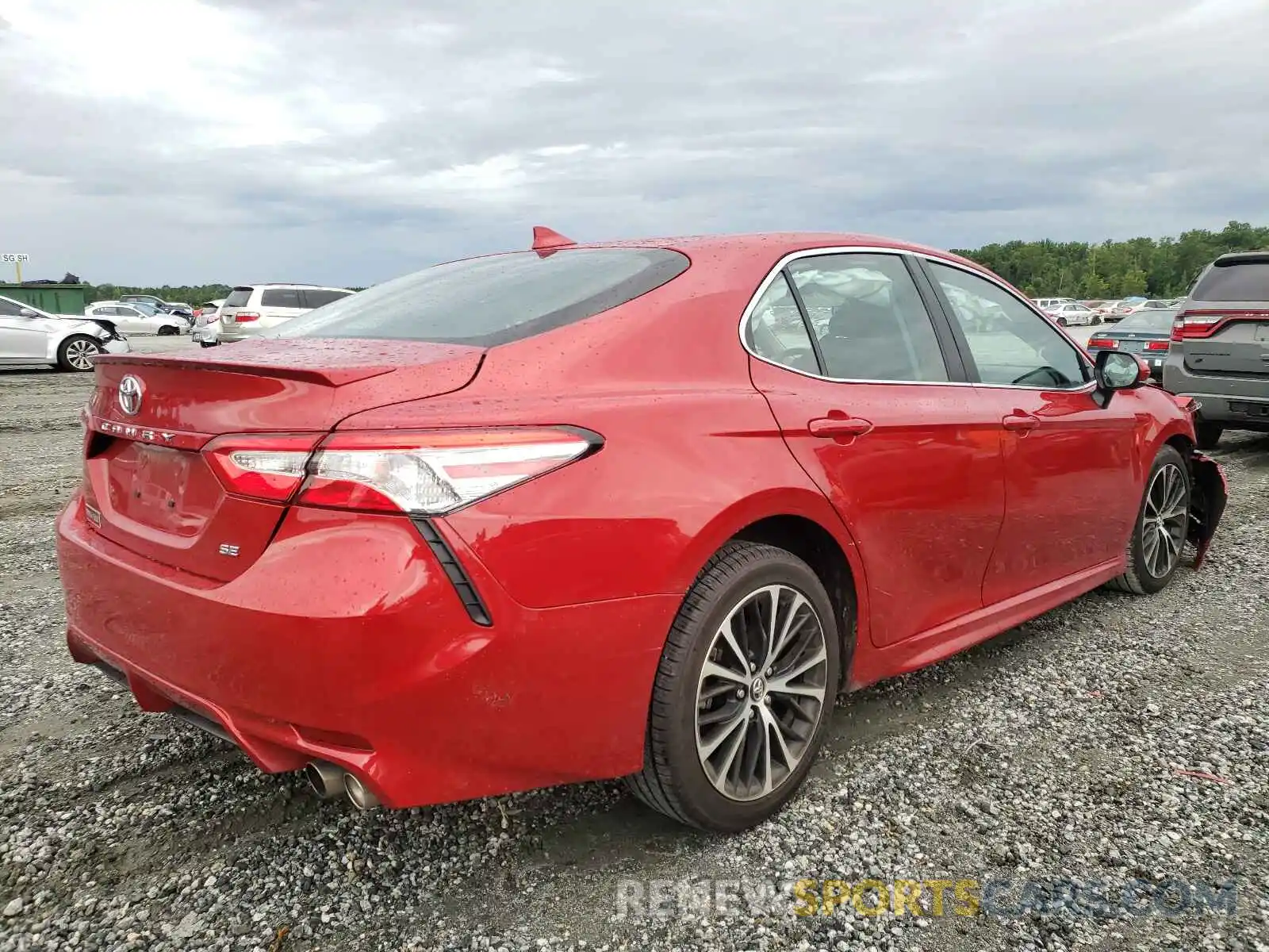 4 Photograph of a damaged car 4T1G11AK2LU351468 TOYOTA CAMRY 2020