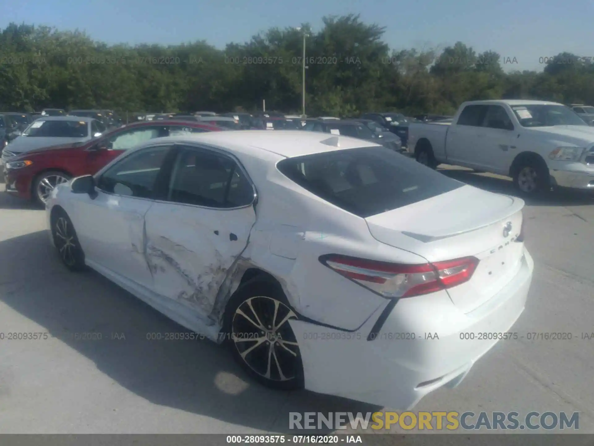 3 Photograph of a damaged car 4T1G11AK2LU356105 TOYOTA CAMRY 2020