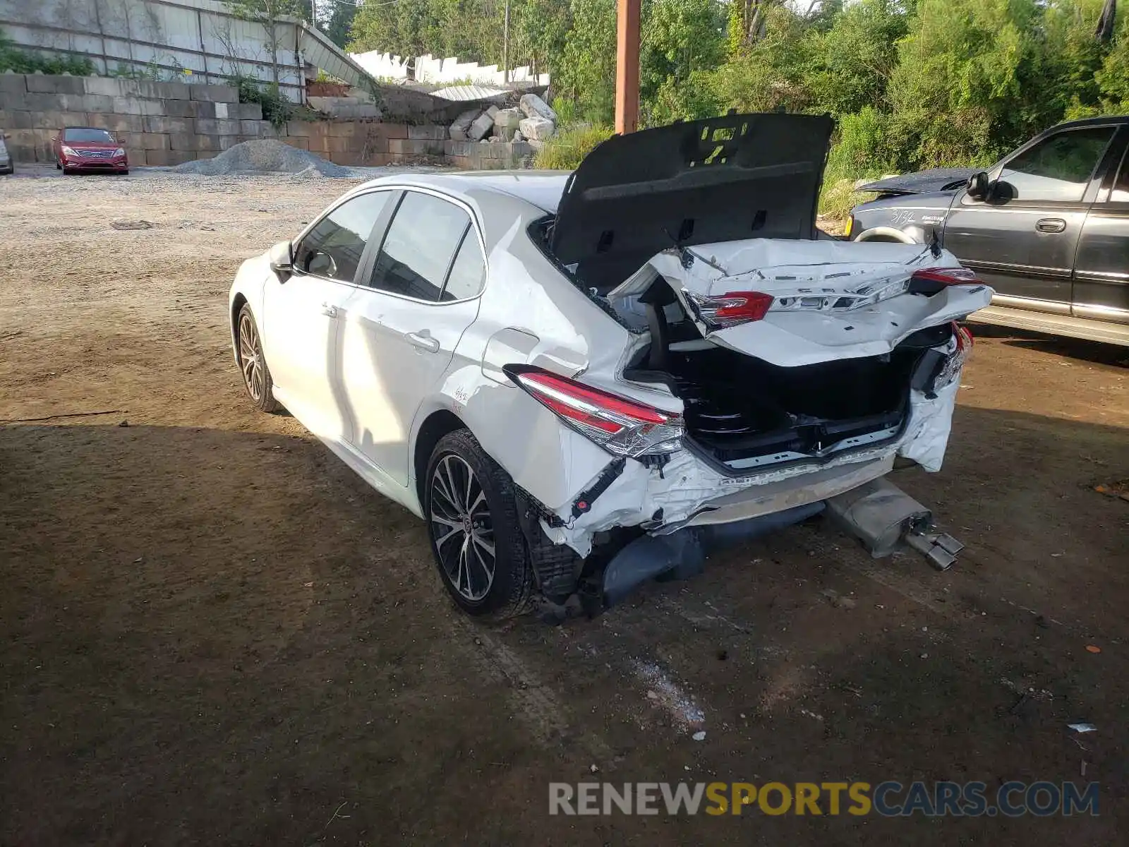 3 Photograph of a damaged car 4T1G11AK2LU359201 TOYOTA CAMRY 2020