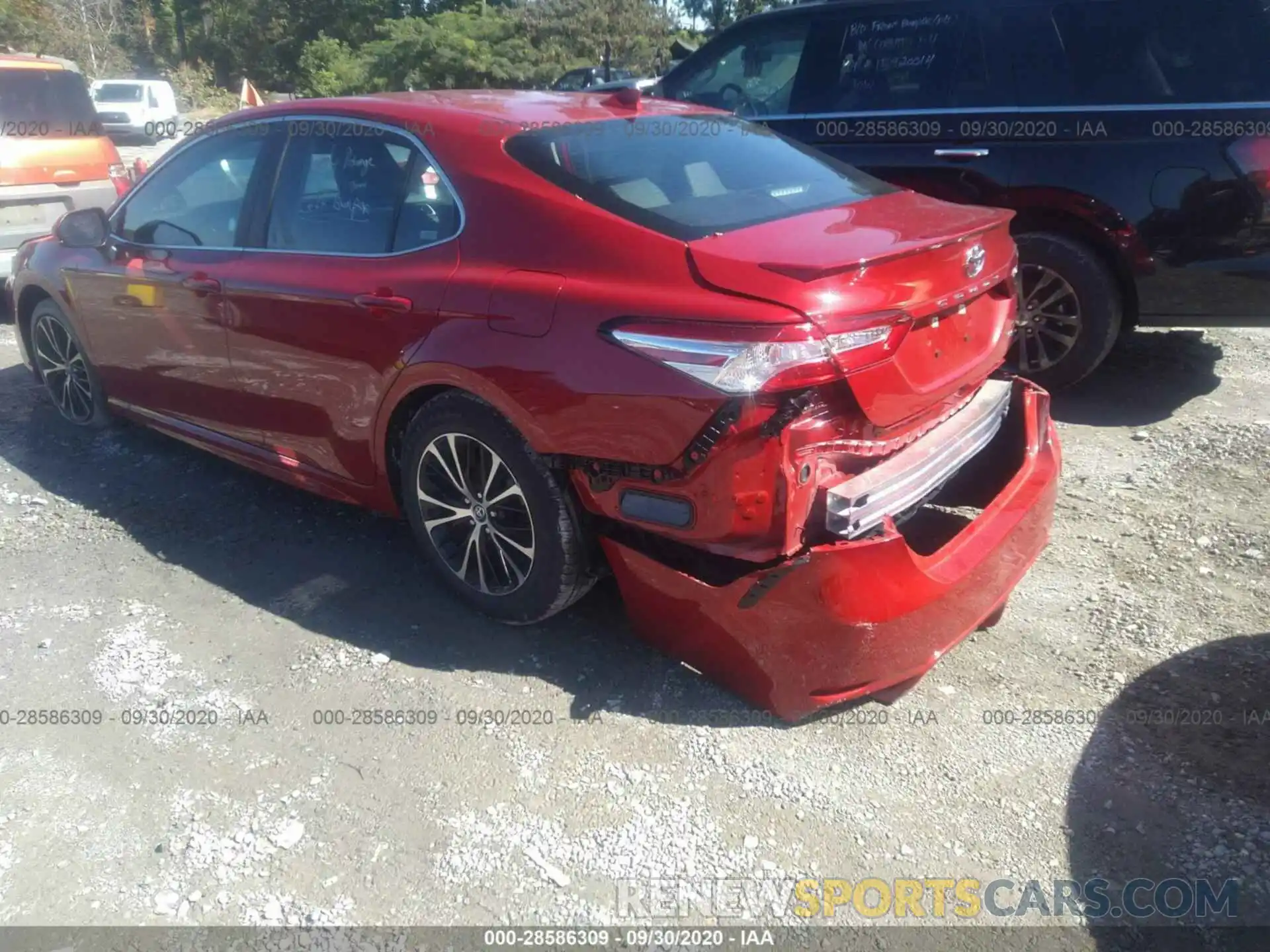 3 Photograph of a damaged car 4T1G11AK2LU360753 TOYOTA CAMRY 2020