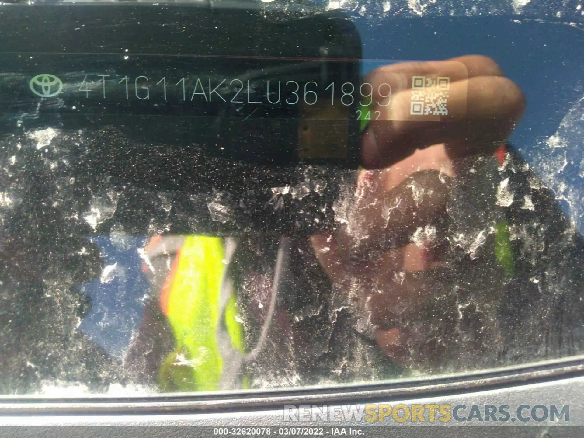 9 Photograph of a damaged car 4T1G11AK2LU361899 TOYOTA CAMRY 2020