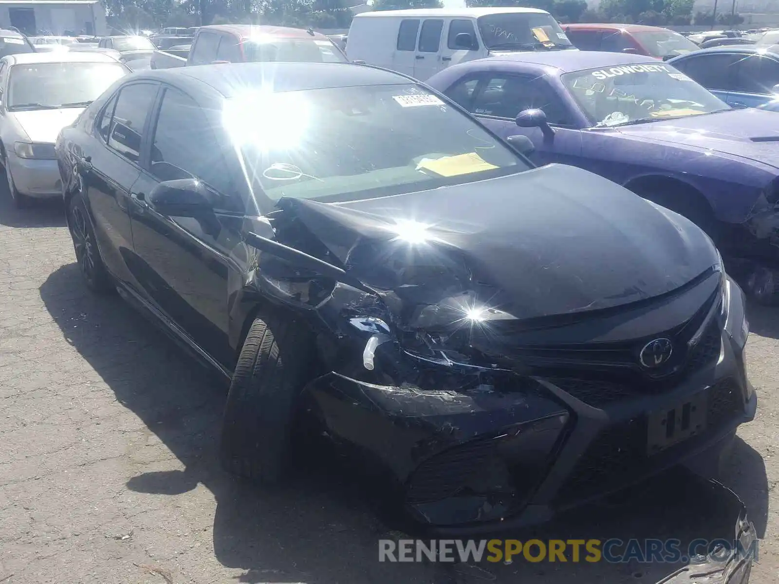 1 Photograph of a damaged car 4T1G11AK2LU365600 TOYOTA CAMRY 2020