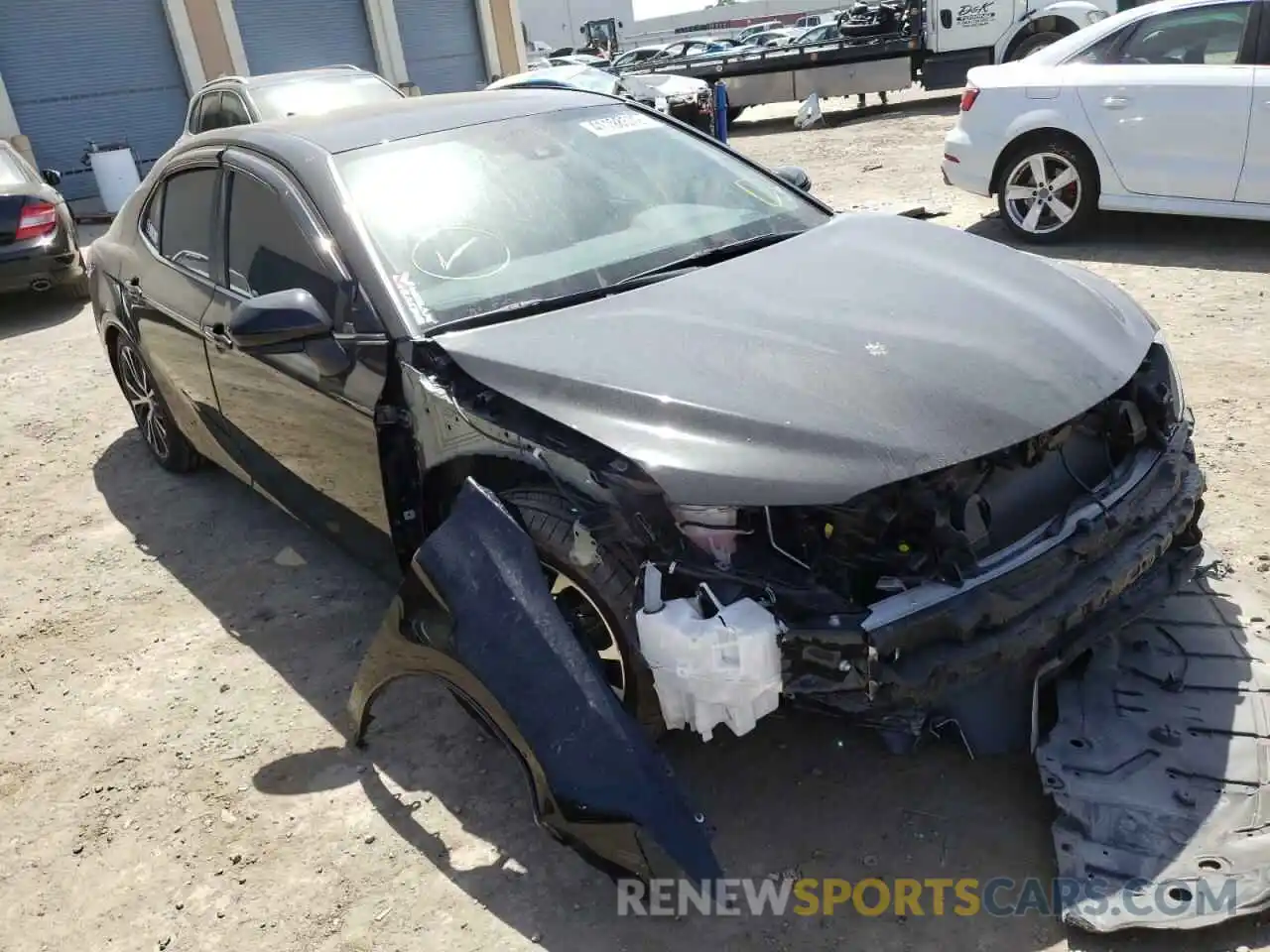 1 Photograph of a damaged car 4T1G11AK2LU369405 TOYOTA CAMRY 2020