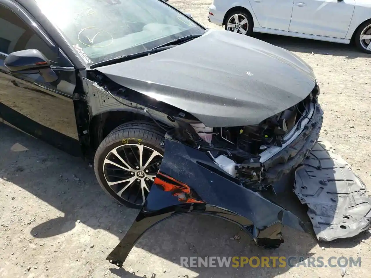 9 Photograph of a damaged car 4T1G11AK2LU369405 TOYOTA CAMRY 2020