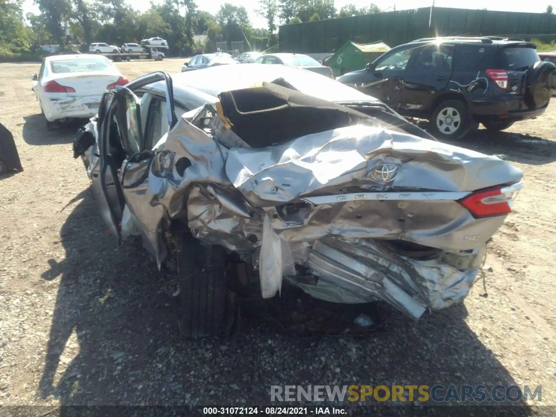 6 Photograph of a damaged car 4T1G11AK2LU384616 TOYOTA CAMRY 2020