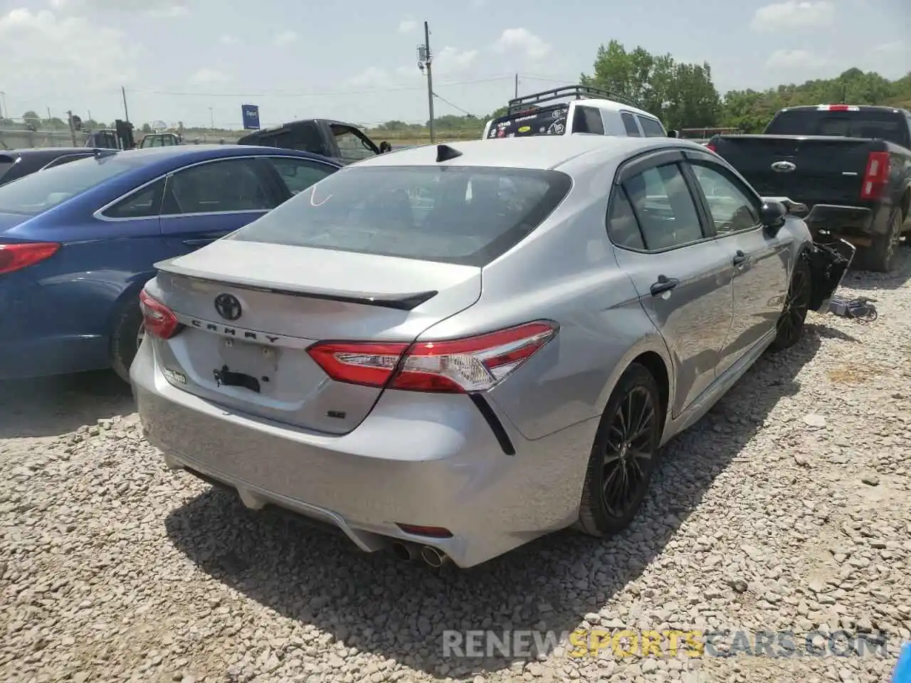 4 Photograph of a damaged car 4T1G11AK2LU387449 TOYOTA CAMRY 2020