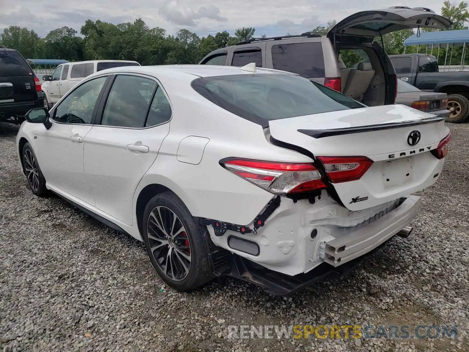 3 Photograph of a damaged car 4T1G11AK2LU388892 TOYOTA CAMRY 2020