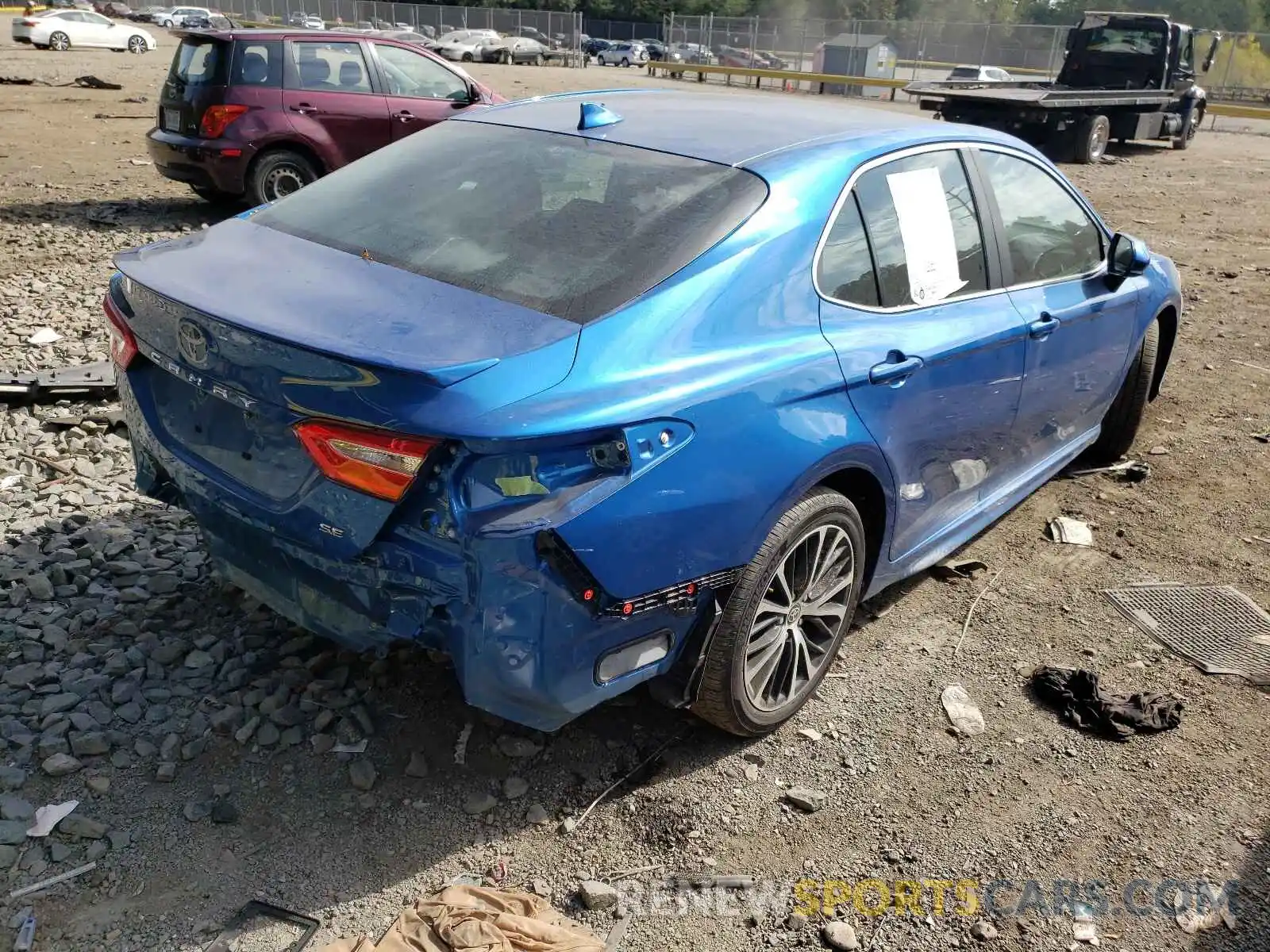 4 Photograph of a damaged car 4T1G11AK2LU389623 TOYOTA CAMRY 2020