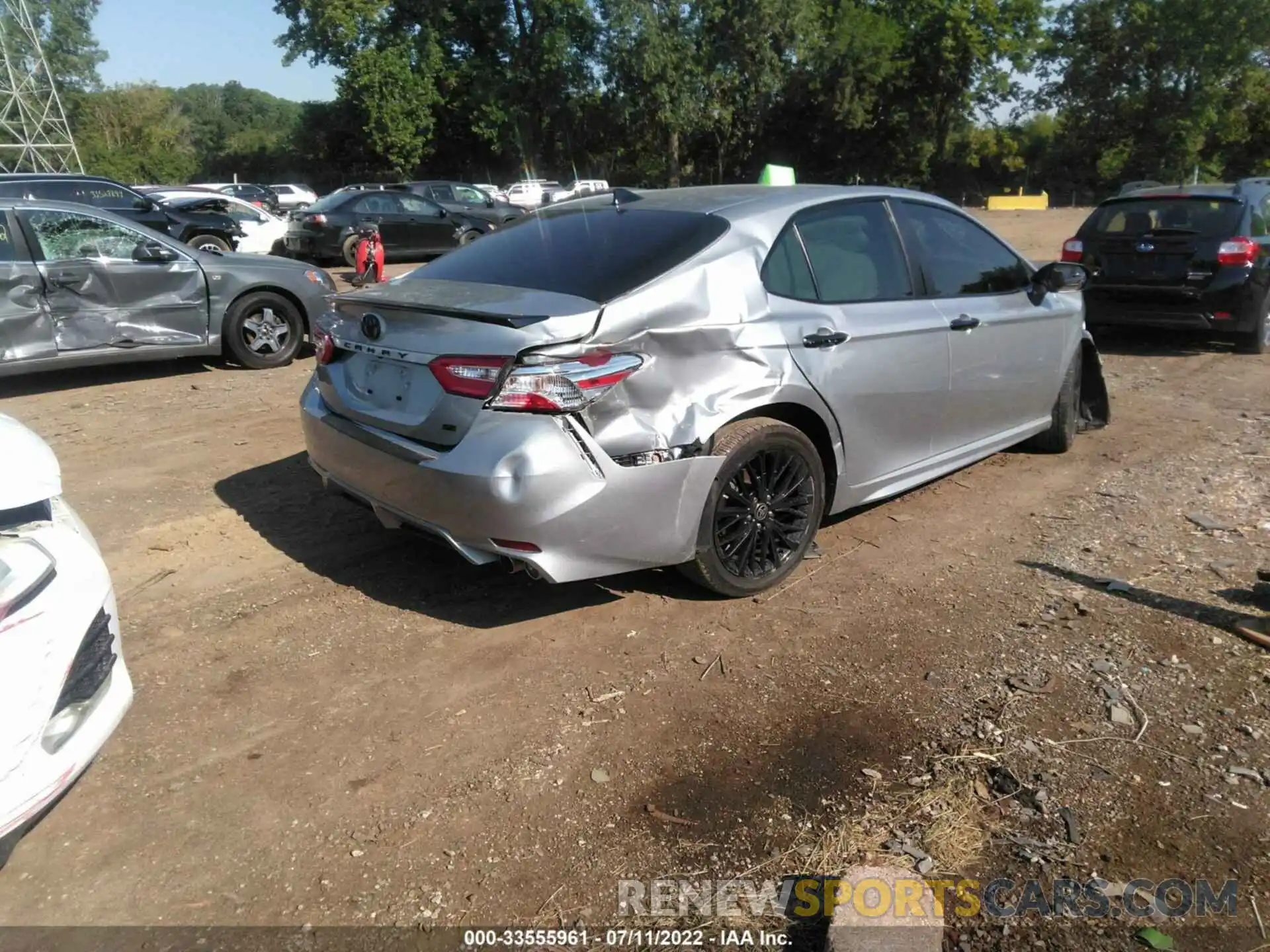 4 Photograph of a damaged car 4T1G11AK2LU390514 TOYOTA CAMRY 2020