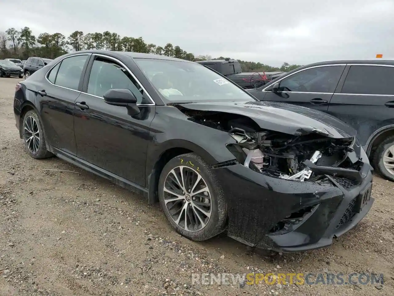 4 Photograph of a damaged car 4T1G11AK2LU398239 TOYOTA CAMRY 2020