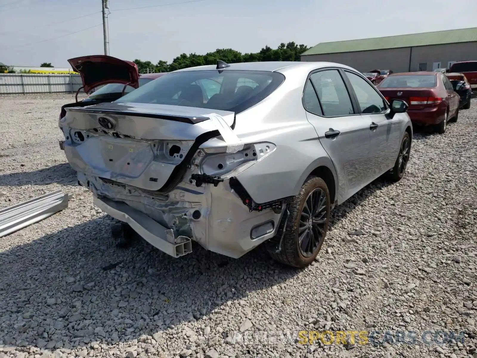 4 Photograph of a damaged car 4T1G11AK2LU400300 TOYOTA CAMRY 2020