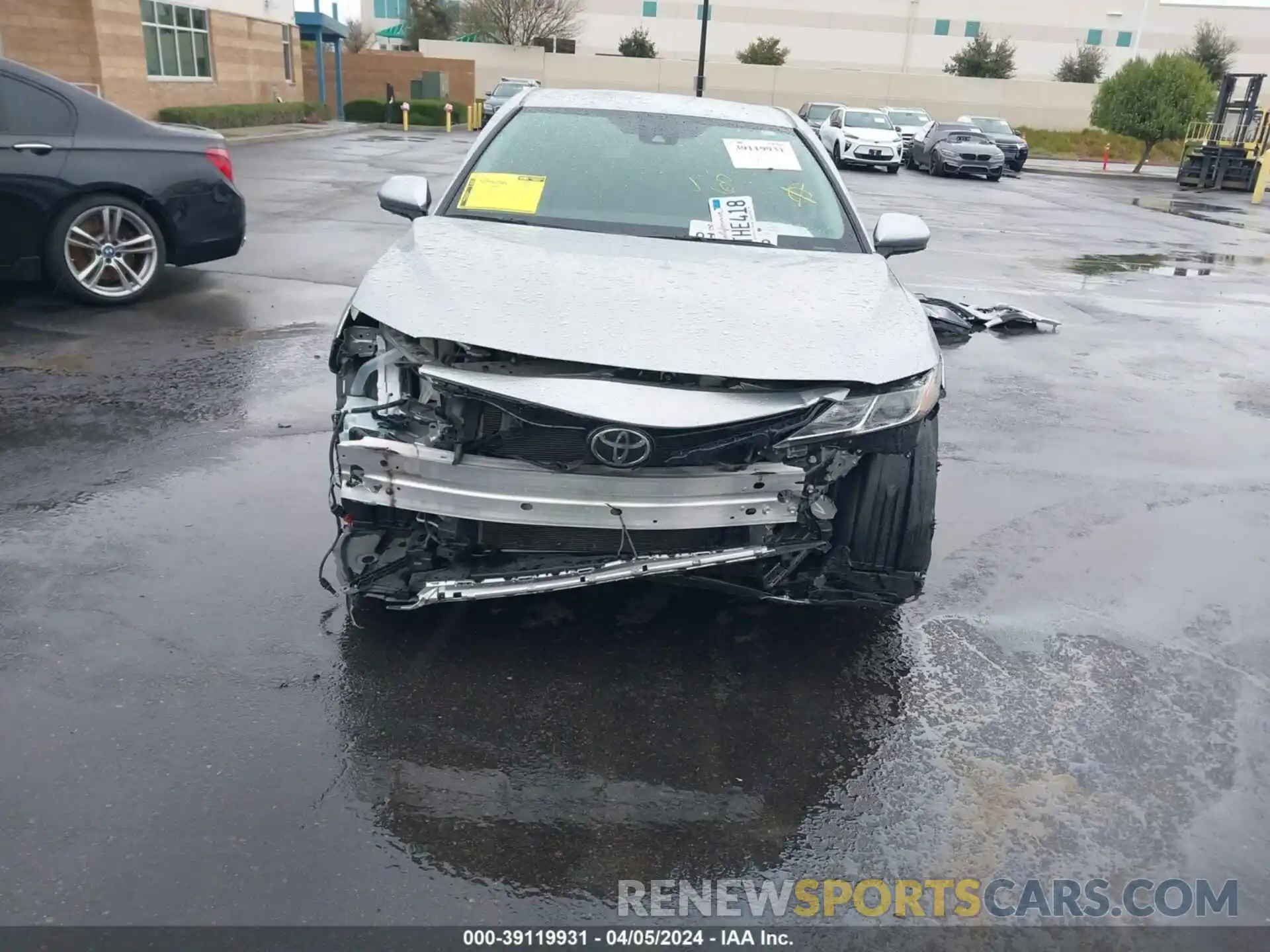 6 Photograph of a damaged car 4T1G11AK2LU501479 TOYOTA CAMRY 2020