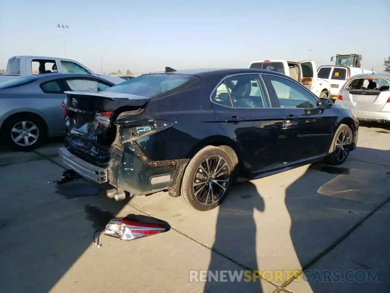 4 Photograph of a damaged car 4T1G11AK2LU503023 TOYOTA CAMRY 2020