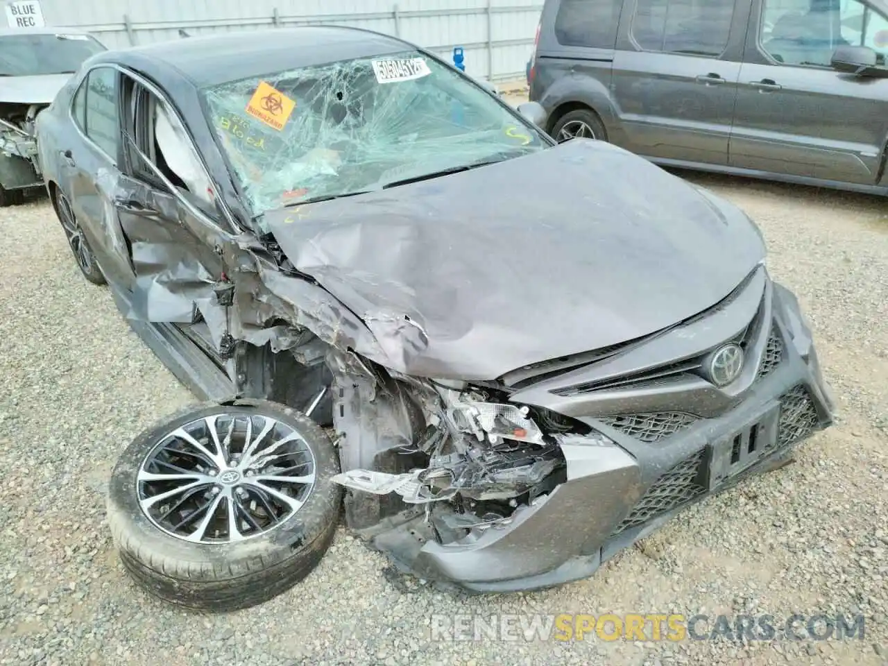 1 Photograph of a damaged car 4T1G11AK2LU506424 TOYOTA CAMRY 2020