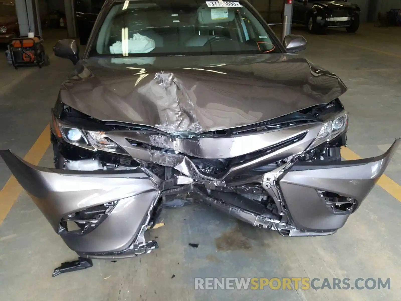 9 Photograph of a damaged car 4T1G11AK2LU865031 TOYOTA CAMRY 2020