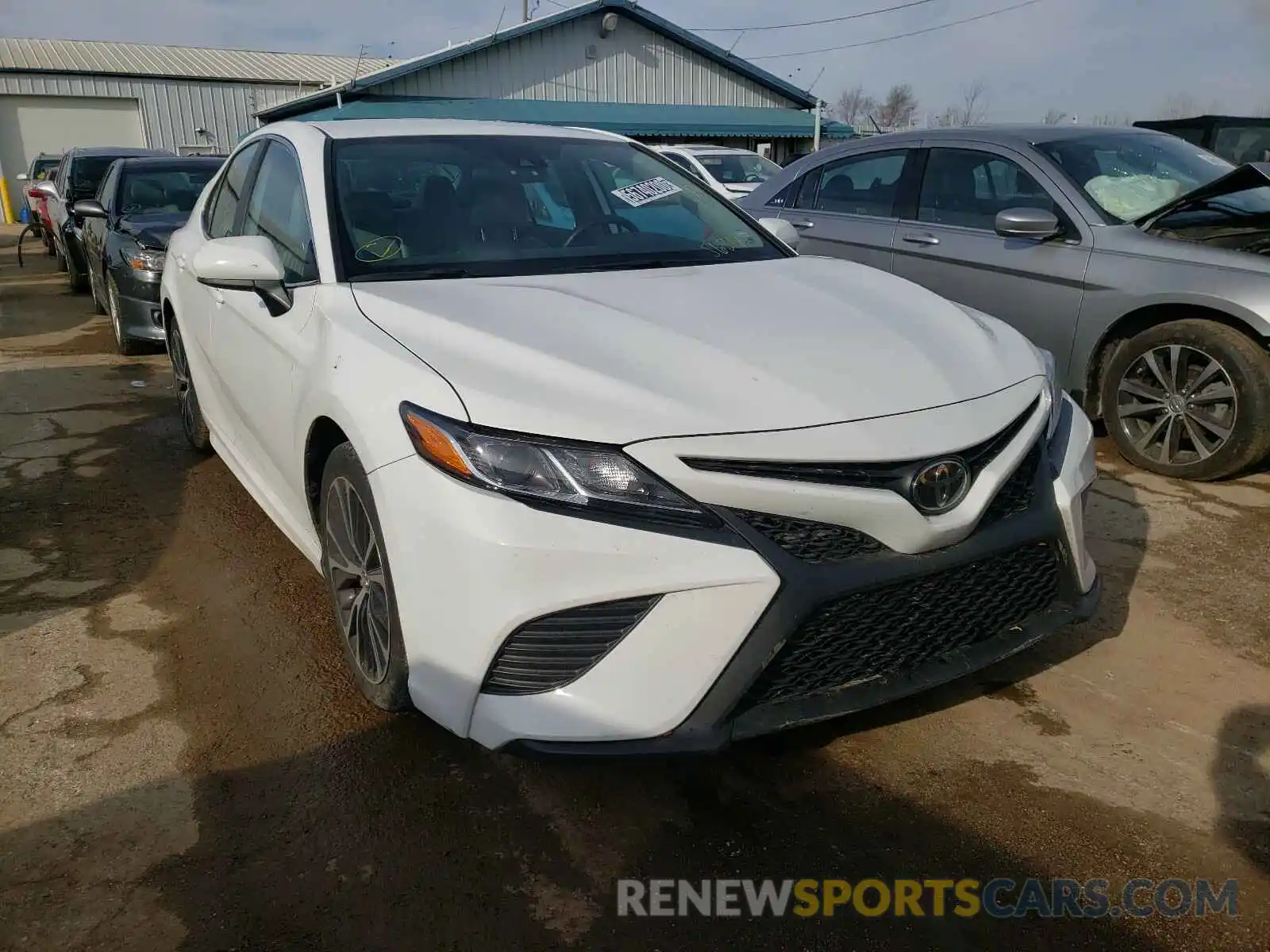 1 Photograph of a damaged car 4T1G11AK2LU868172 TOYOTA CAMRY 2020