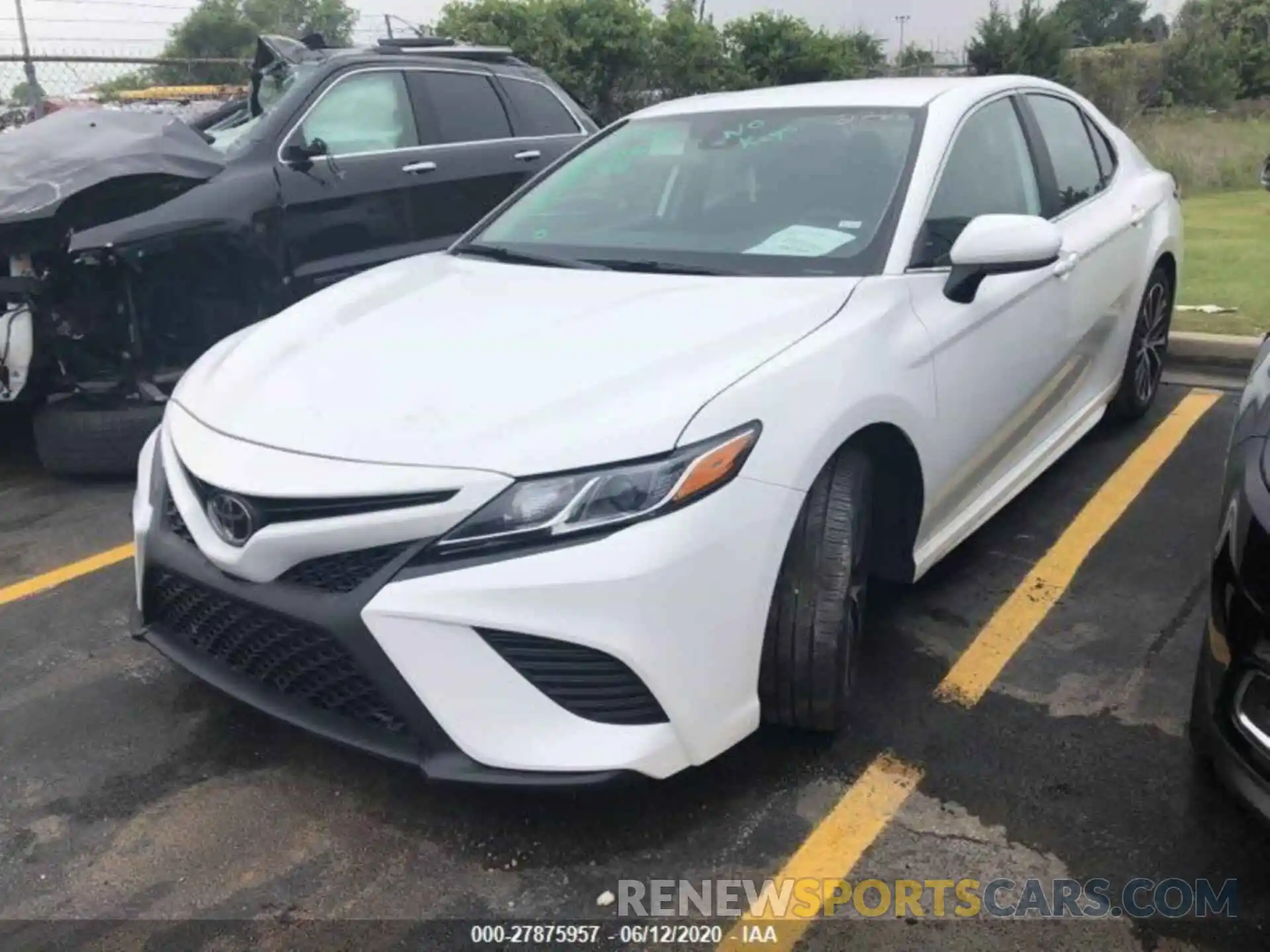 5 Photograph of a damaged car 4T1G11AK2LU872268 TOYOTA CAMRY 2020