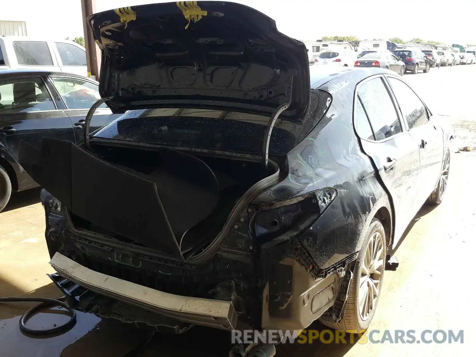 4 Photograph of a damaged car 4T1G11AK2LU875557 TOYOTA CAMRY 2020