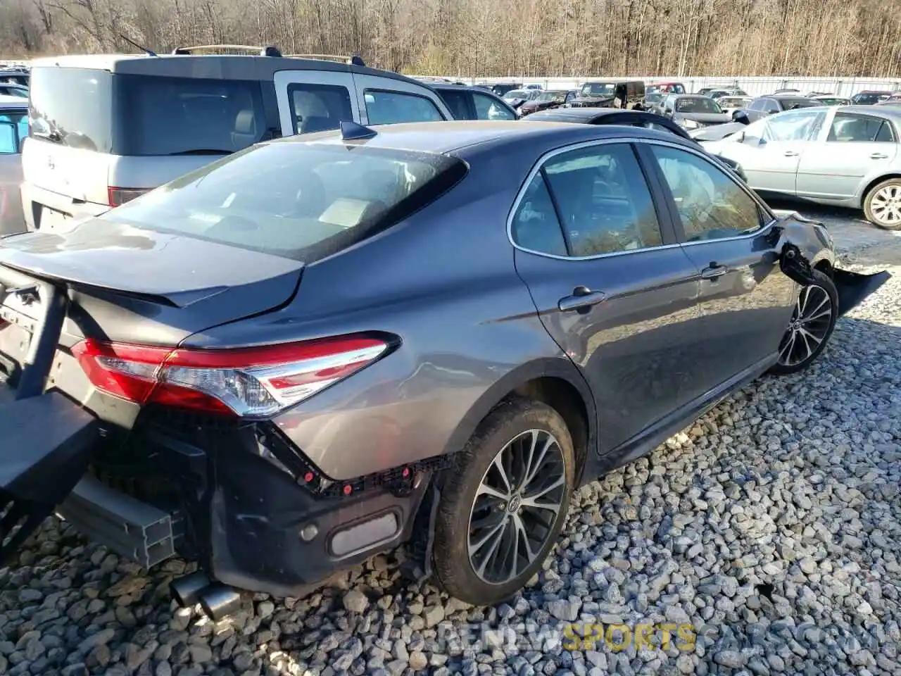 4 Photograph of a damaged car 4T1G11AK2LU876420 TOYOTA CAMRY 2020