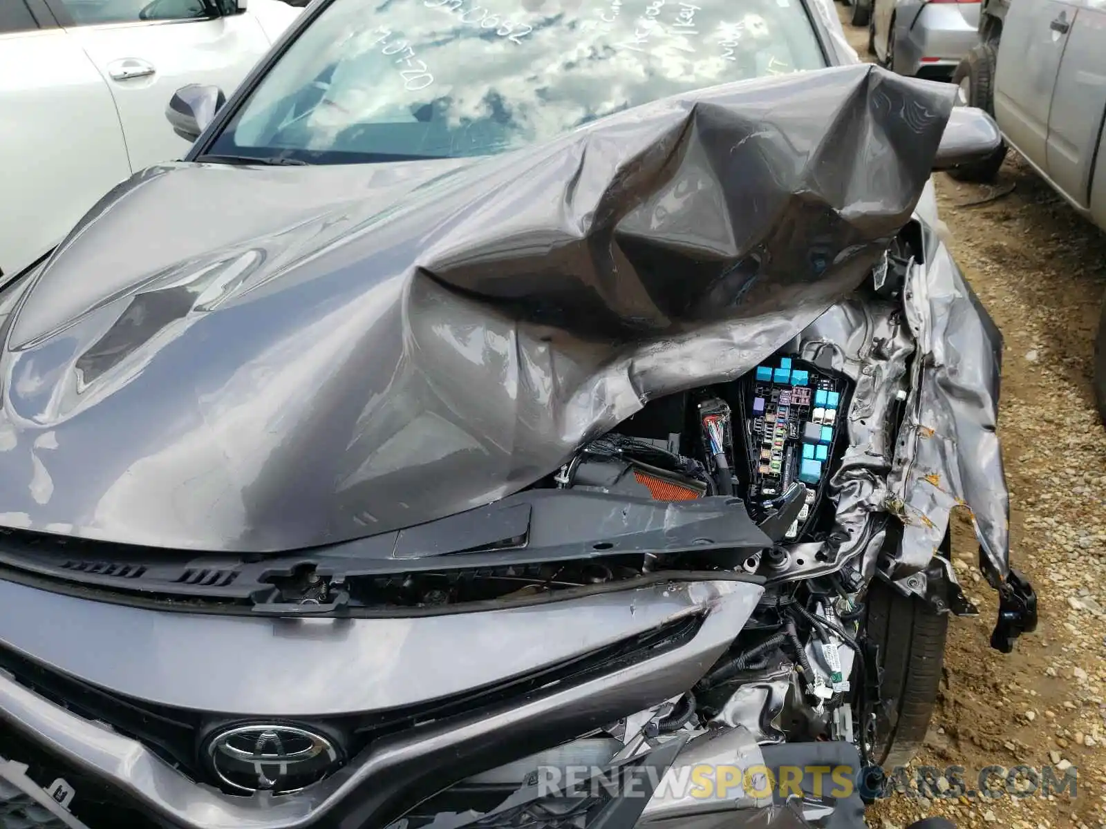 9 Photograph of a damaged car 4T1G11AK2LU890477 TOYOTA CAMRY 2020