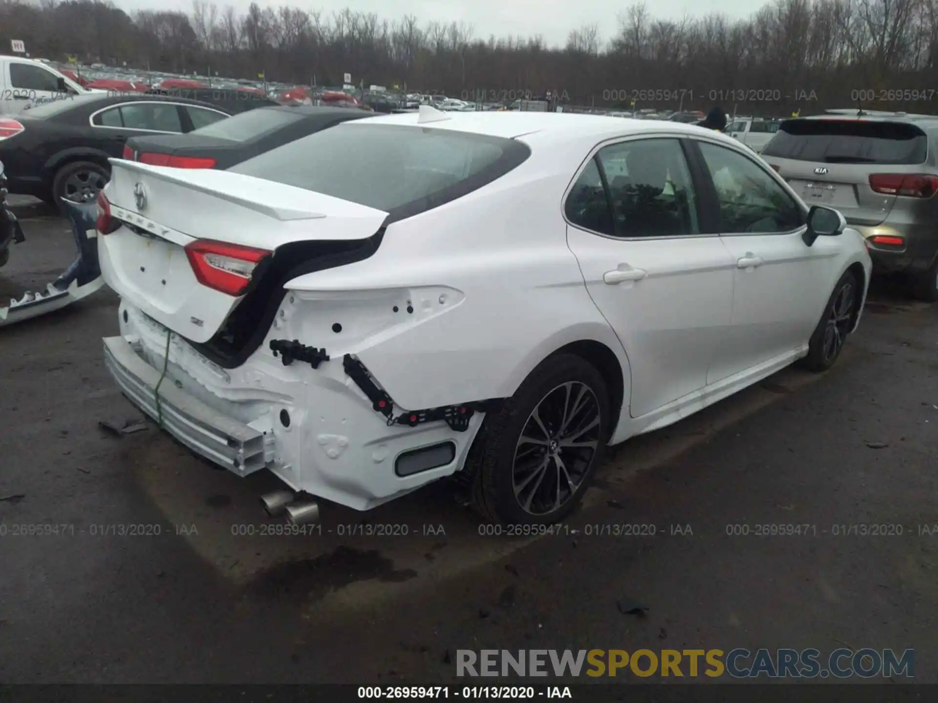 4 Photograph of a damaged car 4T1G11AK2LU890687 TOYOTA CAMRY 2020