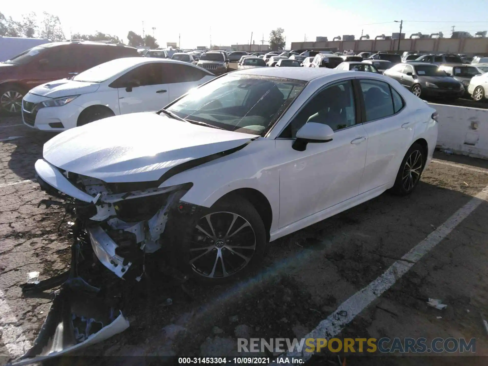 2 Photograph of a damaged car 4T1G11AK2LU891967 TOYOTA CAMRY 2020