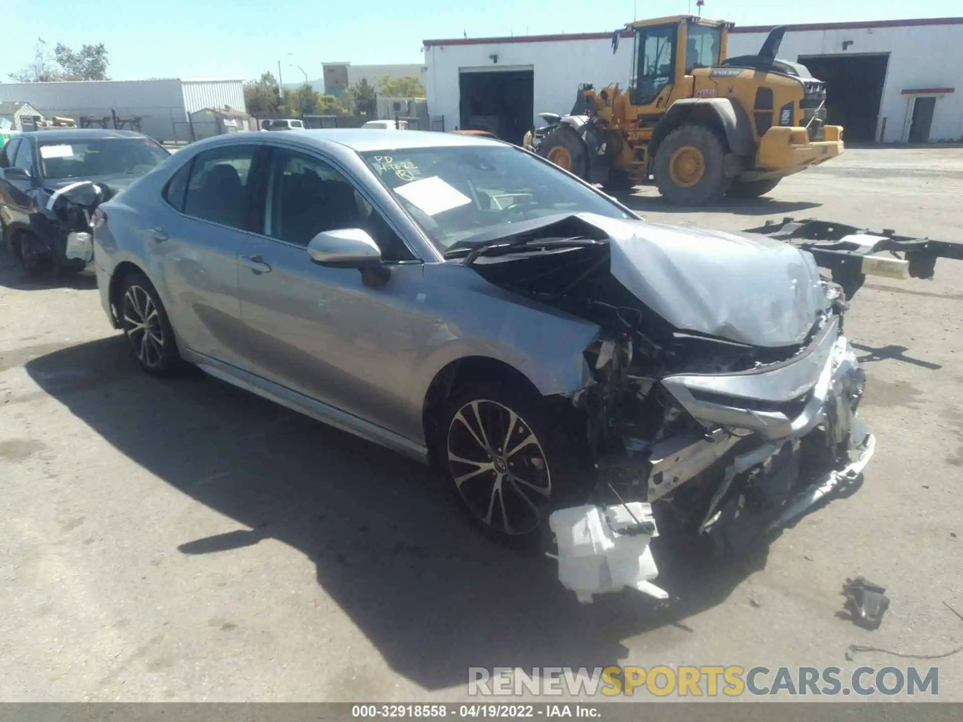 1 Photograph of a damaged car 4T1G11AK2LU892777 TOYOTA CAMRY 2020