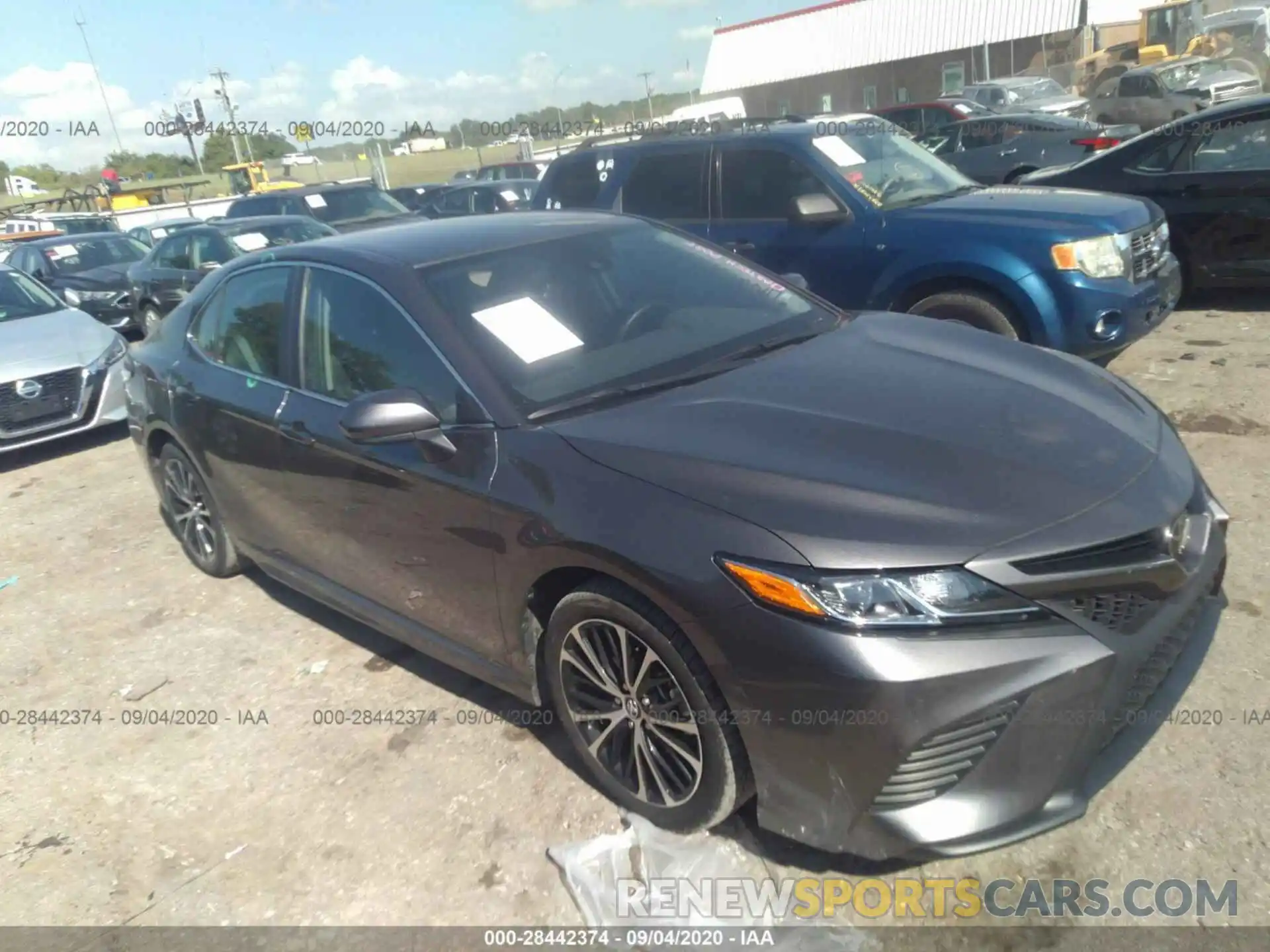 1 Photograph of a damaged car 4T1G11AK2LU895078 TOYOTA CAMRY 2020