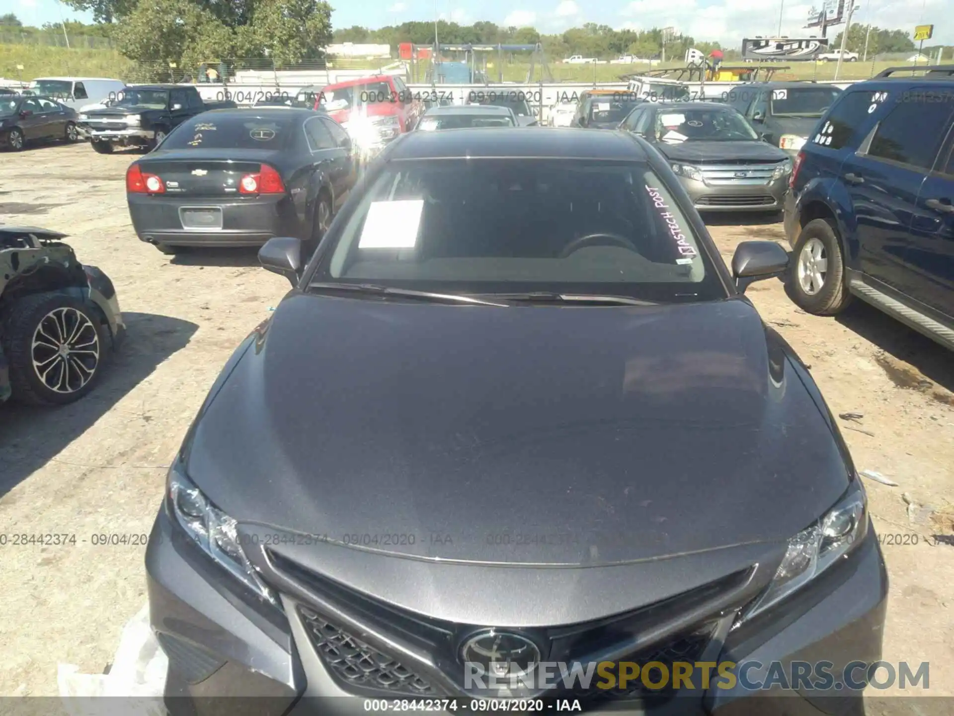 6 Photograph of a damaged car 4T1G11AK2LU895078 TOYOTA CAMRY 2020