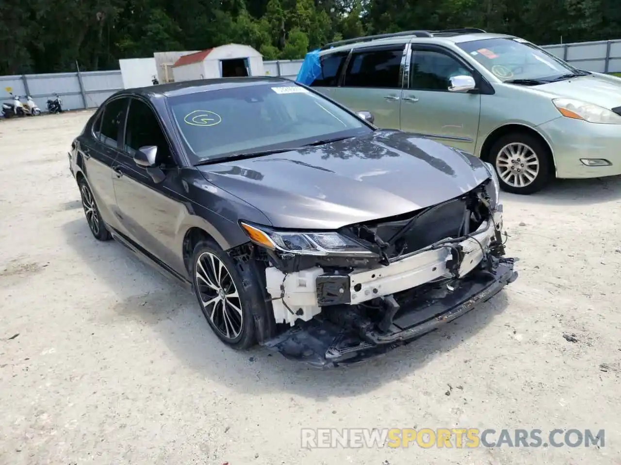 1 Photograph of a damaged car 4T1G11AK2LU900022 TOYOTA CAMRY 2020