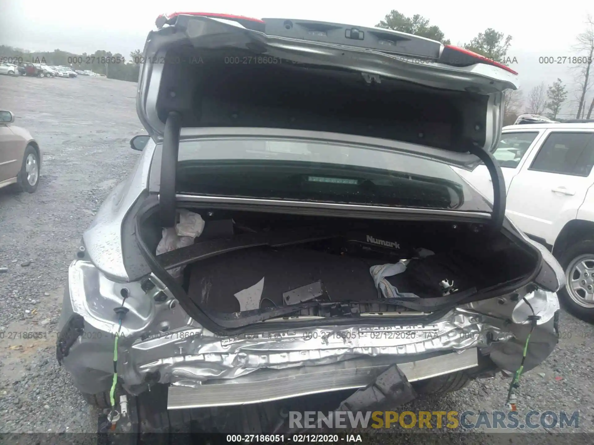 6 Photograph of a damaged car 4T1G11AK2LU906273 TOYOTA CAMRY 2020