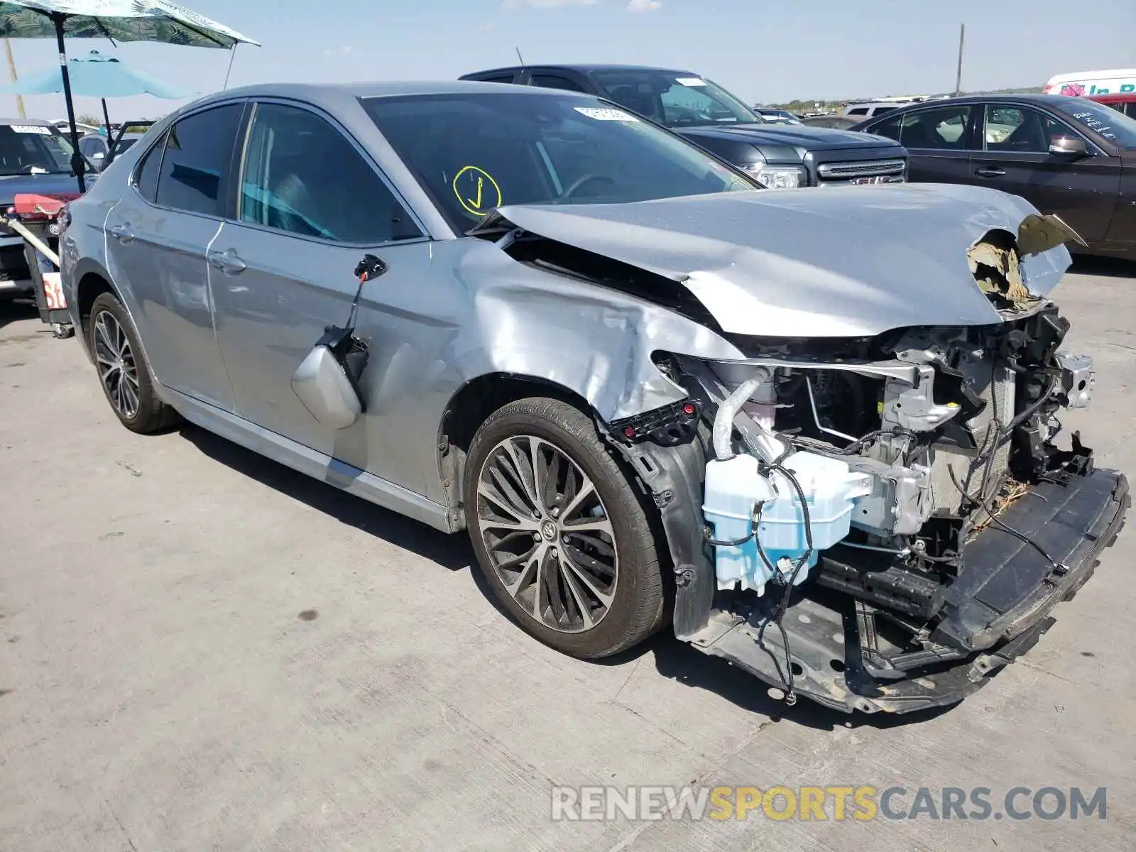 1 Photograph of a damaged car 4T1G11AK2LU912509 TOYOTA CAMRY 2020