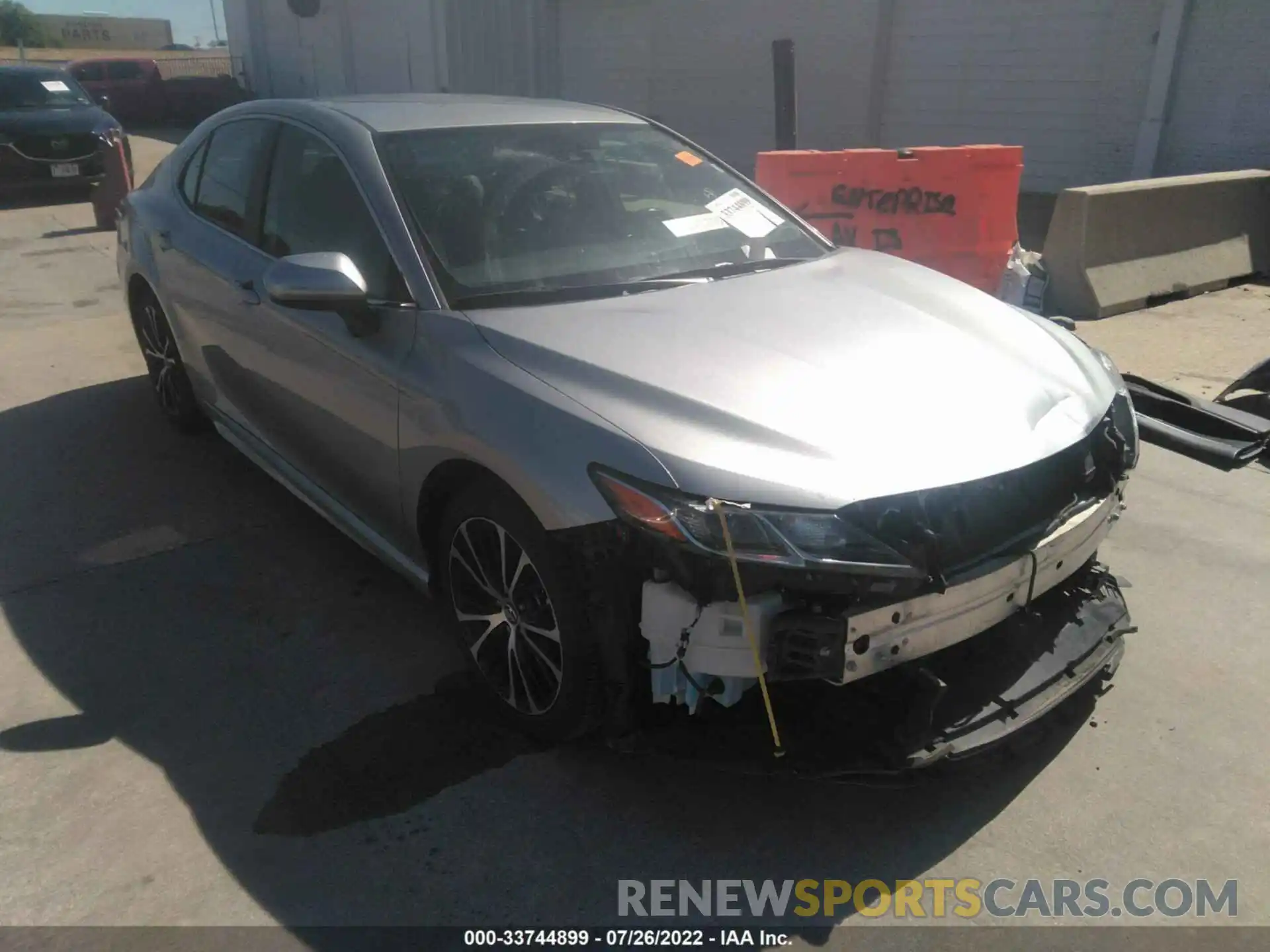 1 Photograph of a damaged car 4T1G11AK2LU913577 TOYOTA CAMRY 2020