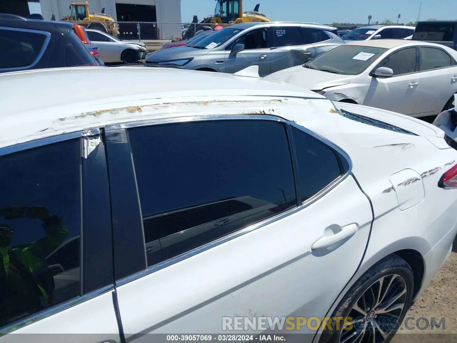 18 Photograph of a damaged car 4T1G11AK2LU915104 TOYOTA CAMRY 2020