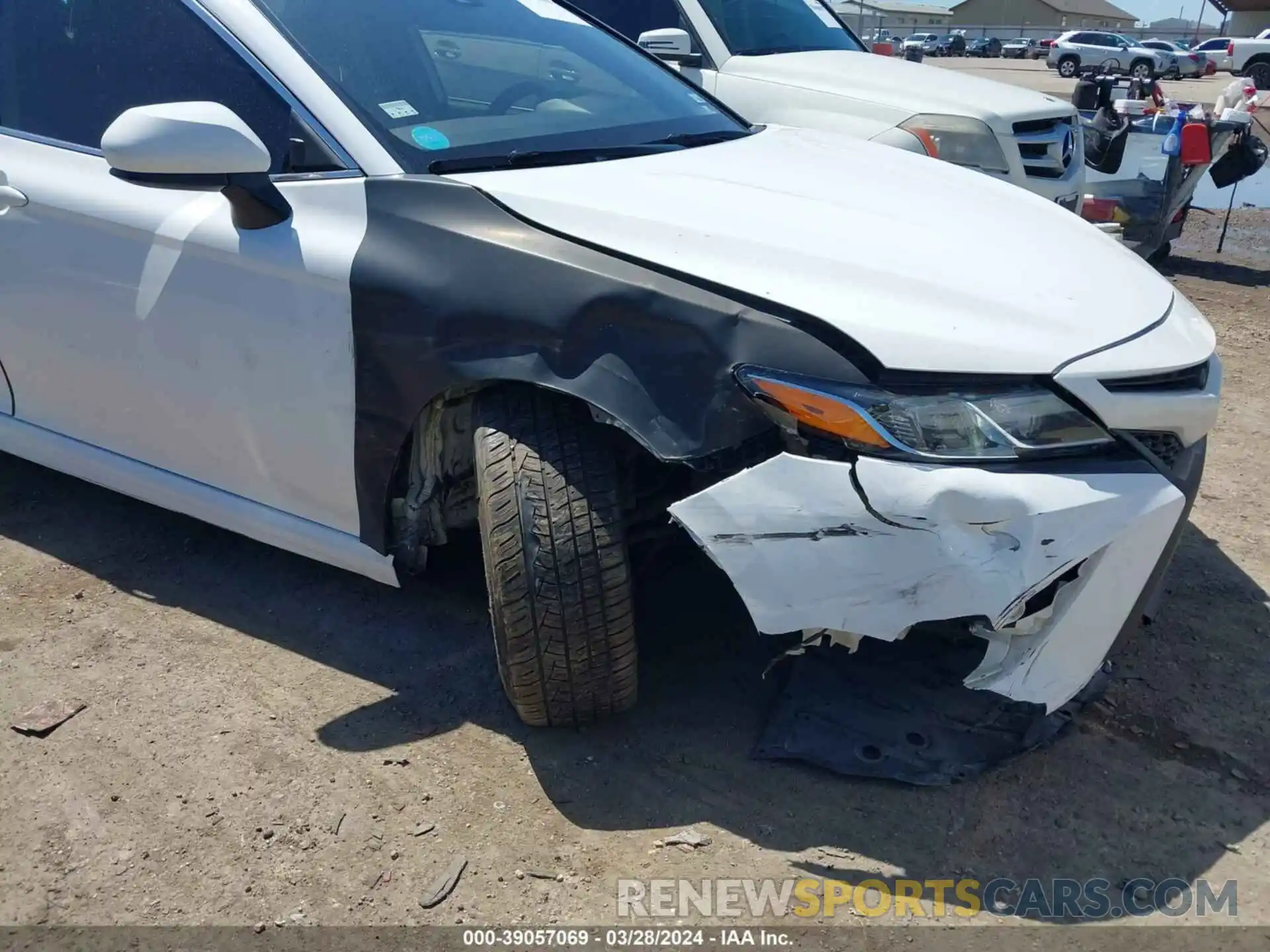 6 Photograph of a damaged car 4T1G11AK2LU915104 TOYOTA CAMRY 2020