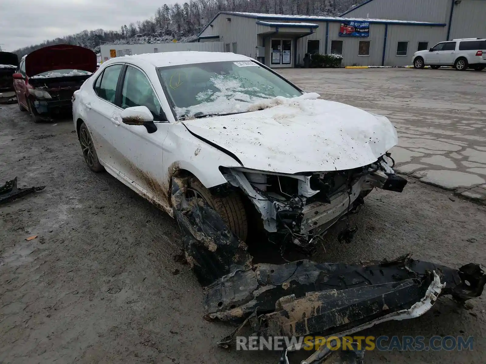 1 Photograph of a damaged car 4T1G11AK2LU923574 TOYOTA CAMRY 2020