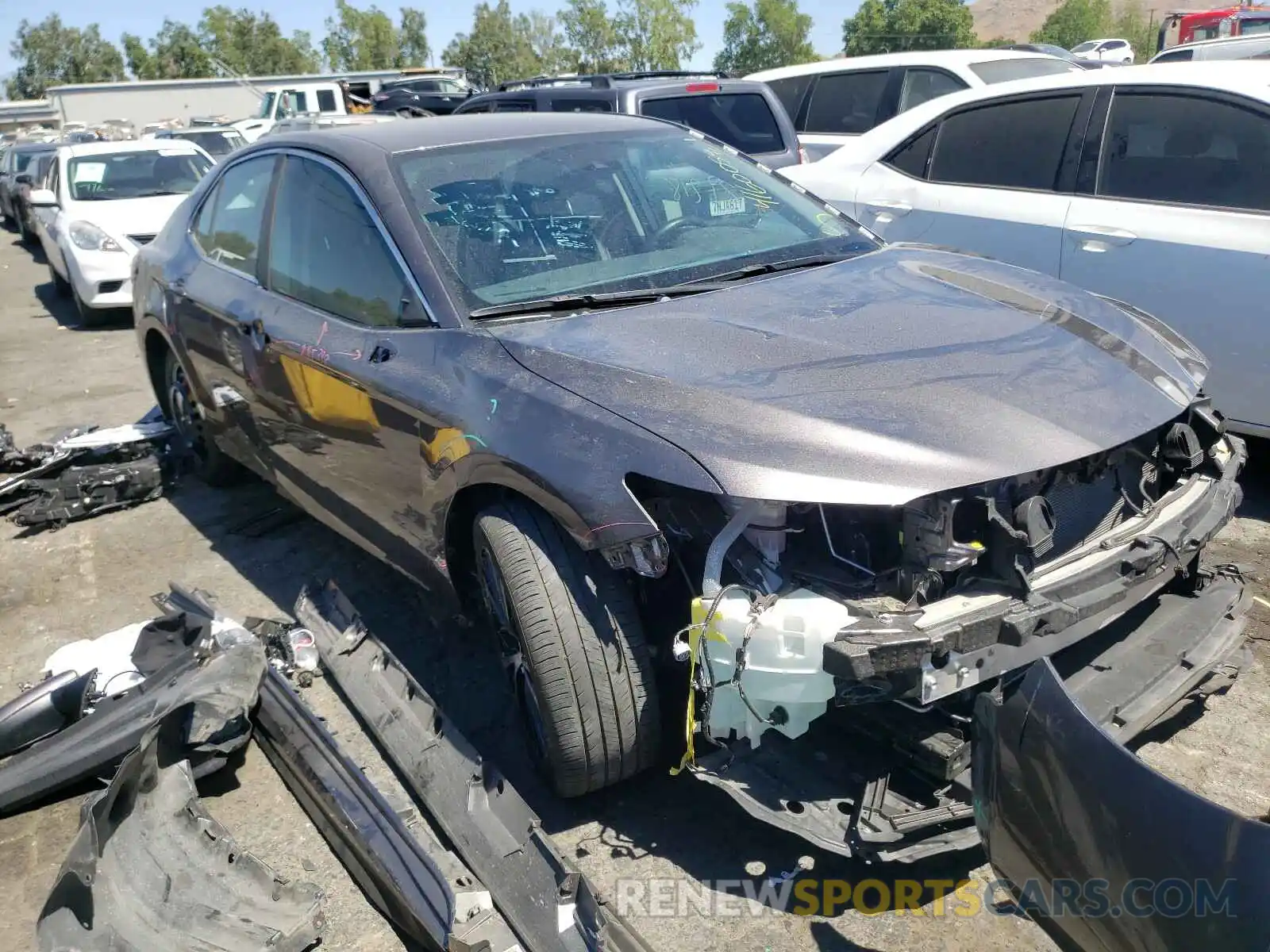 1 Photograph of a damaged car 4T1G11AK2LU925177 TOYOTA CAMRY 2020