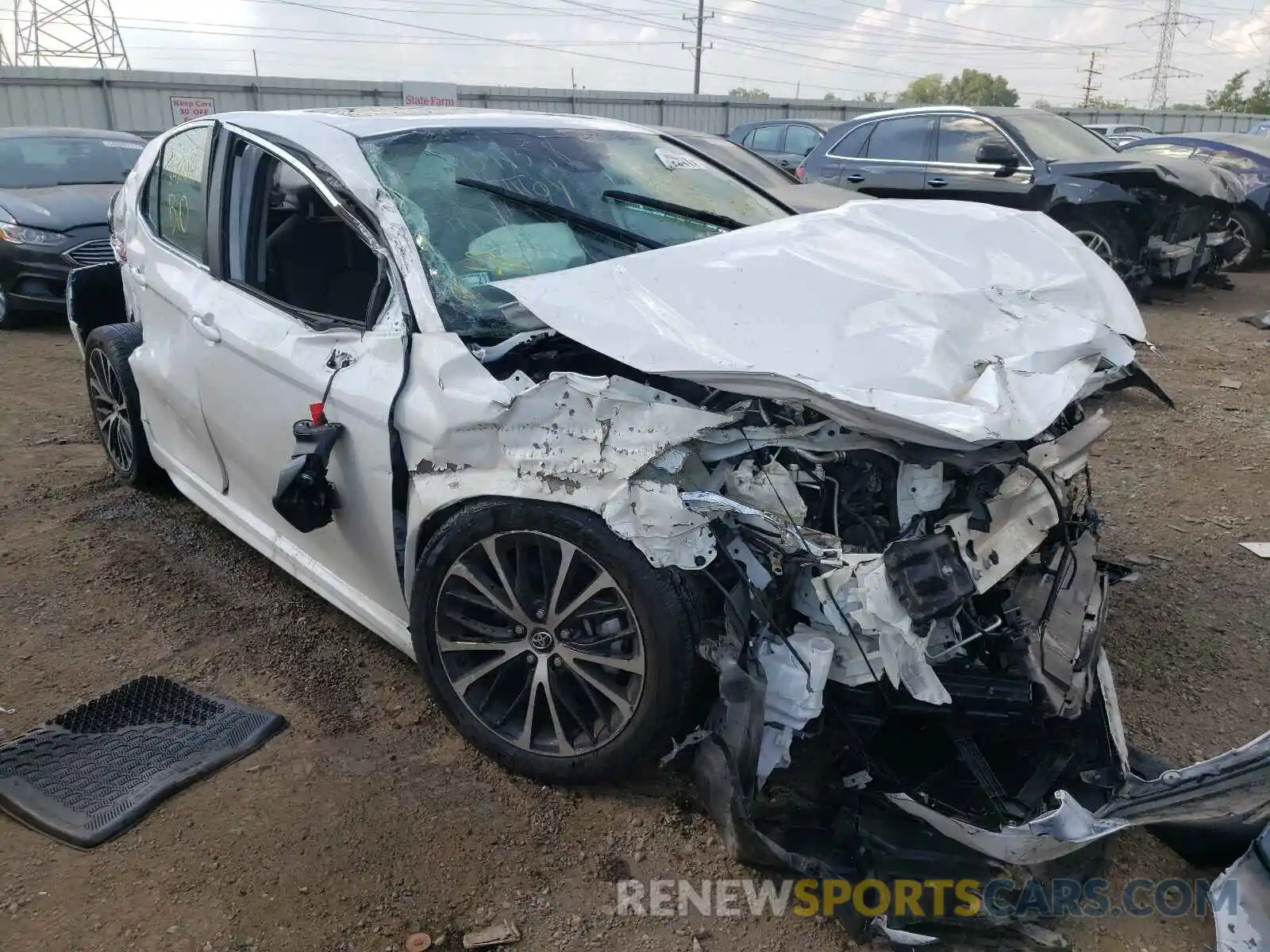 1 Photograph of a damaged car 4T1G11AK2LU927348 TOYOTA CAMRY 2020