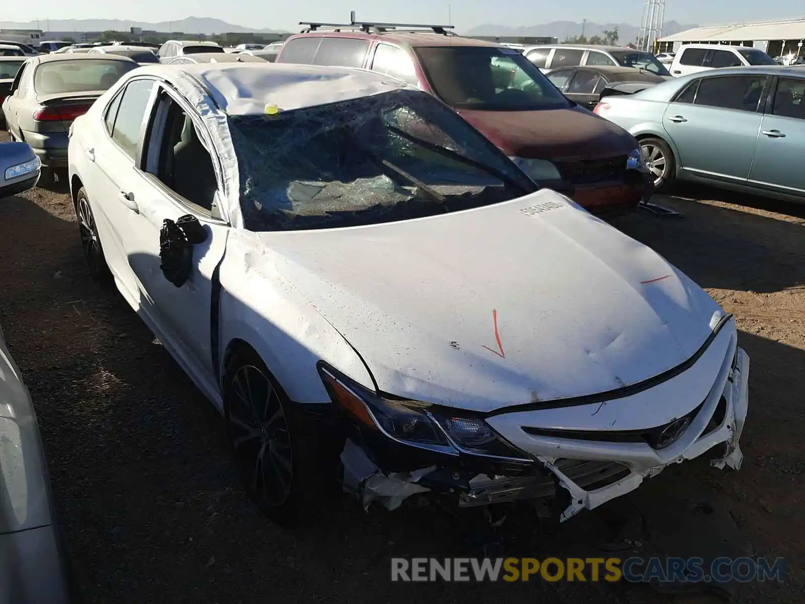 1 Photograph of a damaged car 4T1G11AK2LU927625 TOYOTA CAMRY 2020