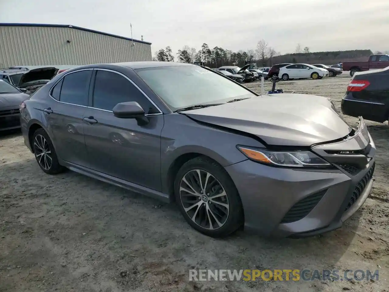 4 Photograph of a damaged car 4T1G11AK2LU927799 TOYOTA CAMRY 2020